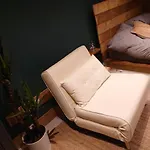 Apartment Self Contained Cabin, Firepit, Nr Mod Aztec, M5, M4