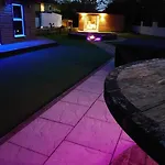 Self Contained Cabin, Firepit, Nr Mod Aztec, M5, M4 Bristol