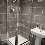 Self Contained Cabin, Firepit, Nr Mod Aztec, M5, M4