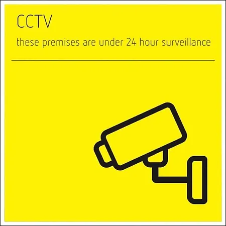 Self Contained Cabin, Firepit, Nr Mod Aztec, M5, M4 *